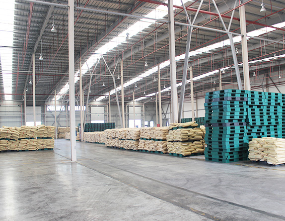 連康明倉庫全景